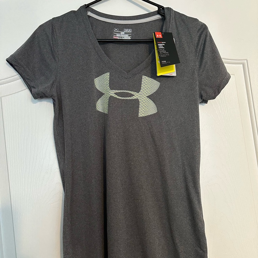 Under Armour Women's Charcoal V-Neck Tee